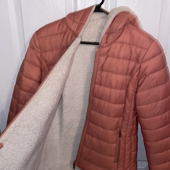 Reversible puffer jacket. - Picture 3 of 5
